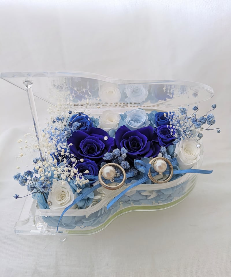 プリザーブドフラワー／ブルーローズと小花のピアノアレンジ（リング