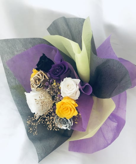 プリザーブドフラワー/祝福を込めて贈る花/輝く薔薇を束ねた花束（ふんわり花束ラッピング）