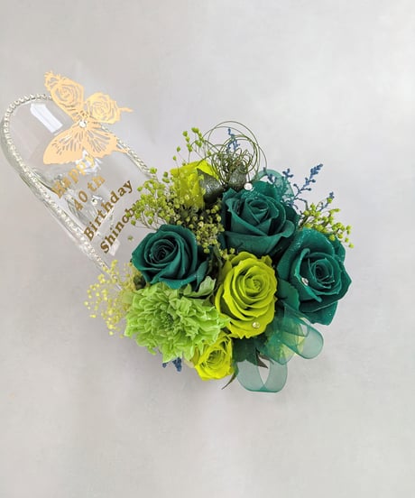 プリザーブドフラワーガラスの靴アレンジ／グリーンローズの落ち着きと華やかな輝き