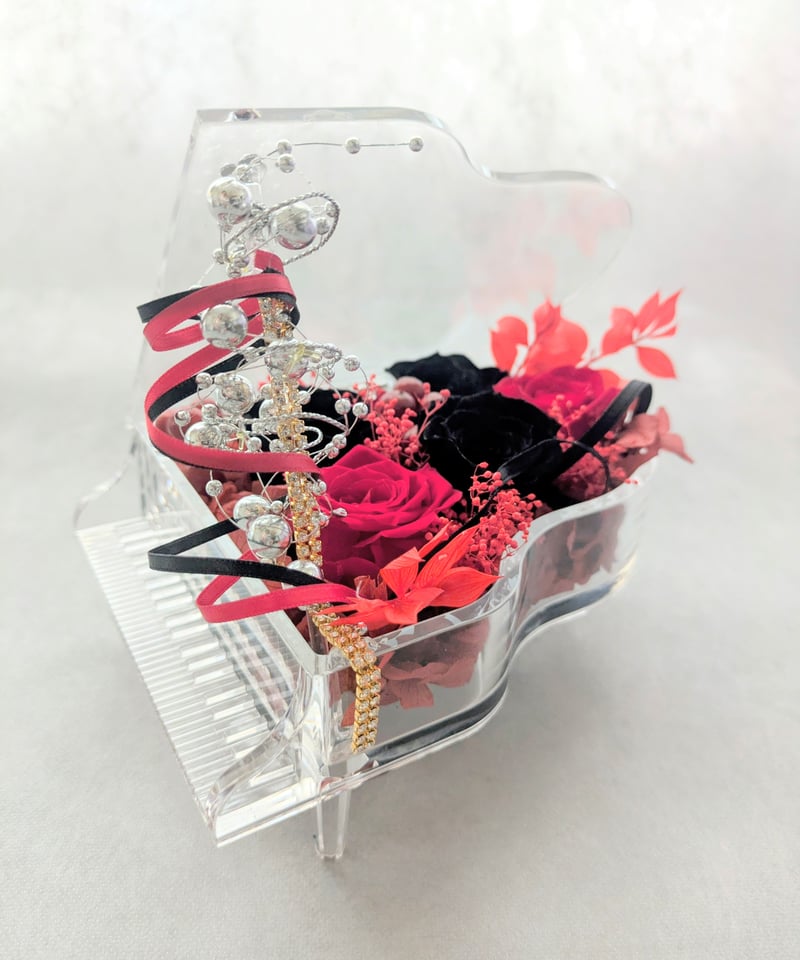 プリザーブドフラワー／グランドピアノシリーズ黒薔薇と赤薔薇の魔法