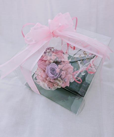 【プリザーブドフラワー／ガラスの靴ミニシリーズ】ピンクの薔薇のプリンセスシューズ