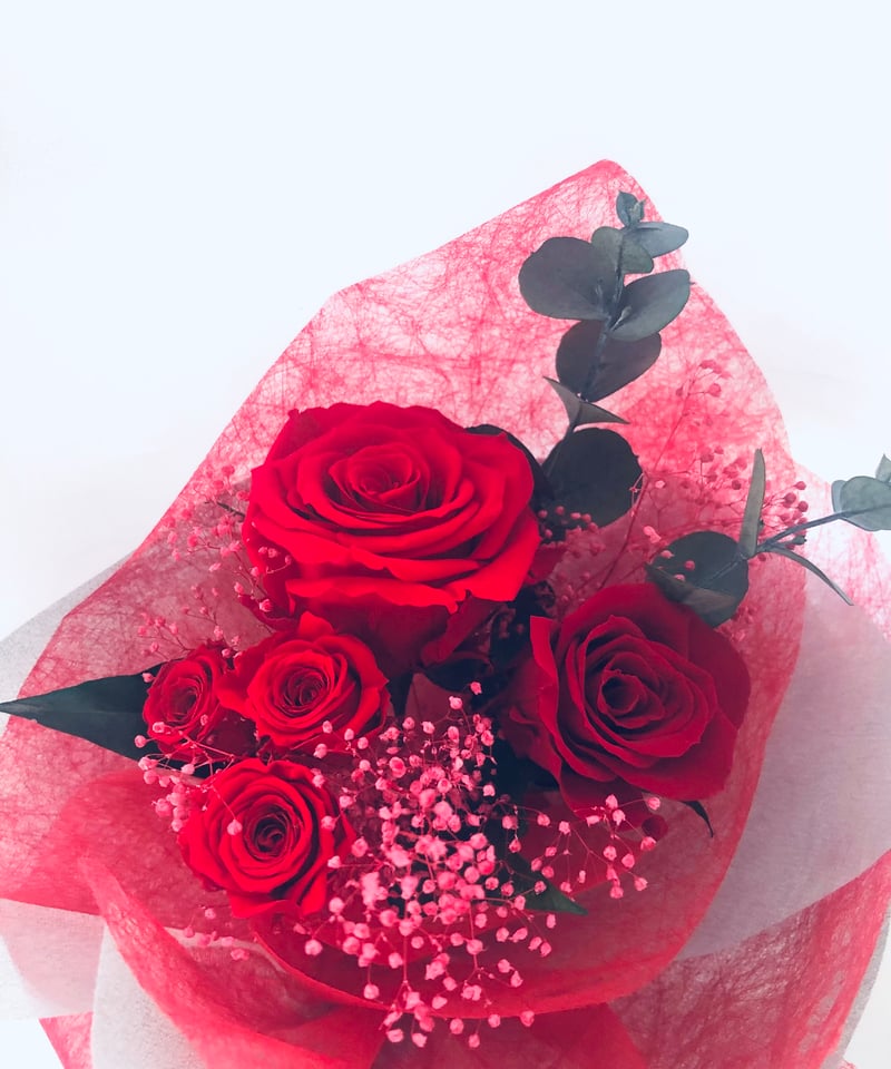 プリザーブドフラワー赤い薔薇5輪のふんわり花束（花束ラッピング
