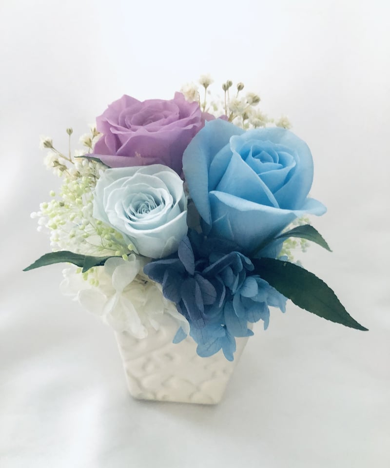 パープルの薔薇とブルーの小花のドライフラワーリース