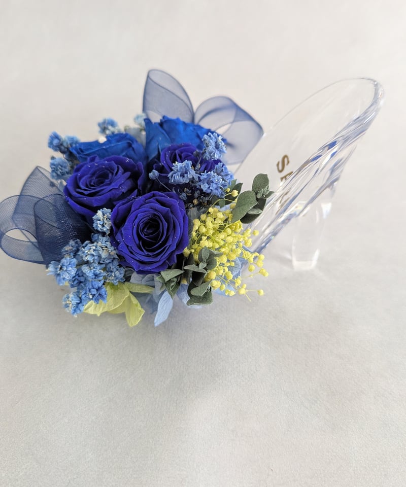 プリザーブドフラワーガラスの靴ギフト／黒薔薇とゴールドローズのリボンの魔法の靴 プリザーブドフラワー／ガラスの靴シリーズ黒薔薇とゴールドローズ／黒
