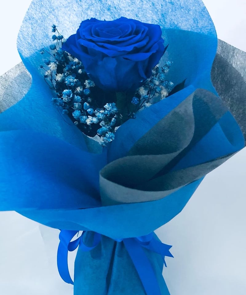 プリザーブドフラワー／青薔薇とブルーカスミ草の一輪ラッピング