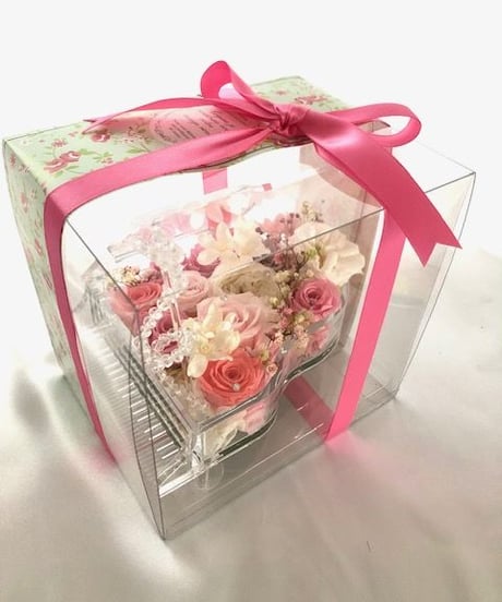 【プリザーブドフラワー／グランドピアノシリーズ】透明なグランドピアノとピンクの薔薇たちのスイートメモリーズ【リボンラッピング付き】