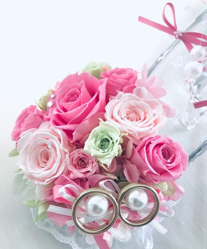 プリザーブドフラワー／ガラスの靴リングピロー】優しいピンクの薔薇と