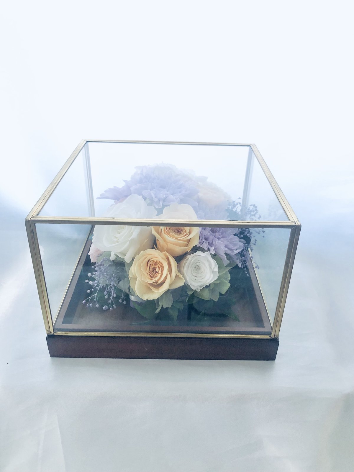 プリザーブドフラワー/正方形のガラスボックスアレンジ | 世都華