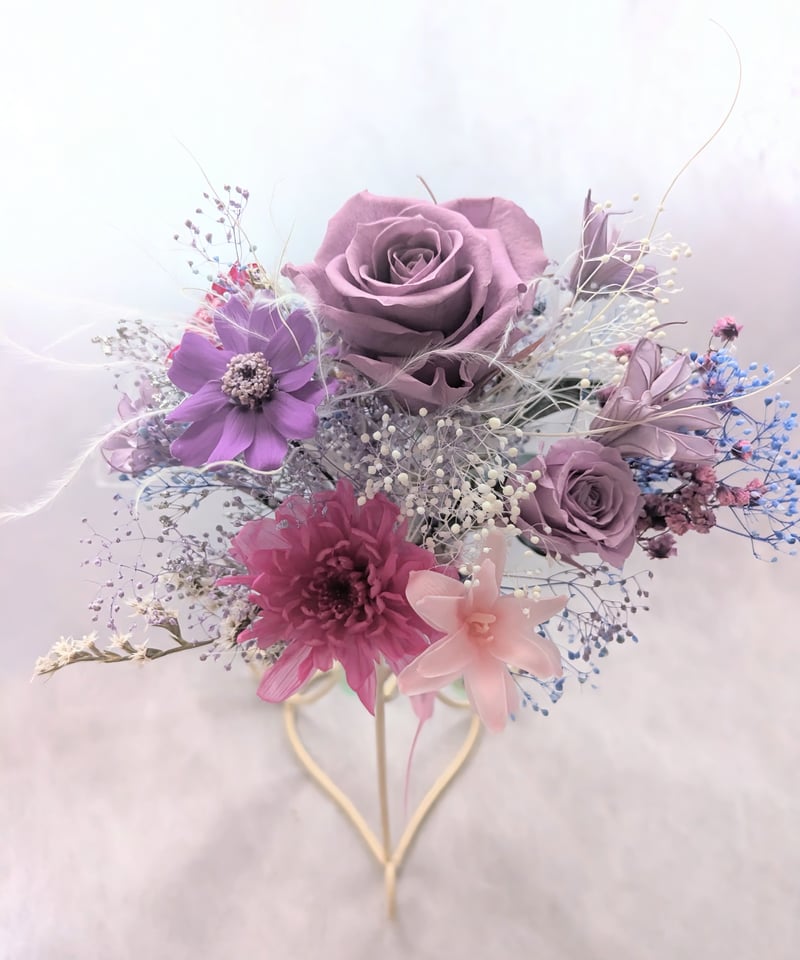 プリザーブドフラワーラベンダーとフローラルな香り漂うフレグランス