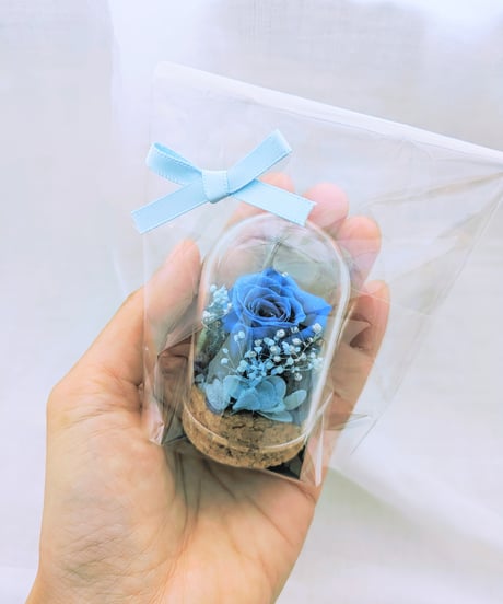 プリザーブドフラワー／ミニガラスドーム　青いミニ薔薇のミニギフト