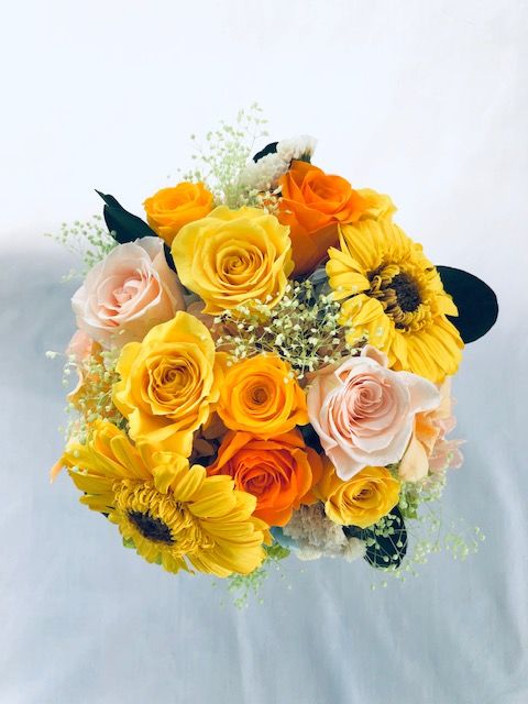 『おひさま色のガーベラアレンジ』フレームアレンジ　プリザーブドフラワー　ケース付 プリザーブドフラワーアレンジ お日さま色した陽気な花たち フラワー