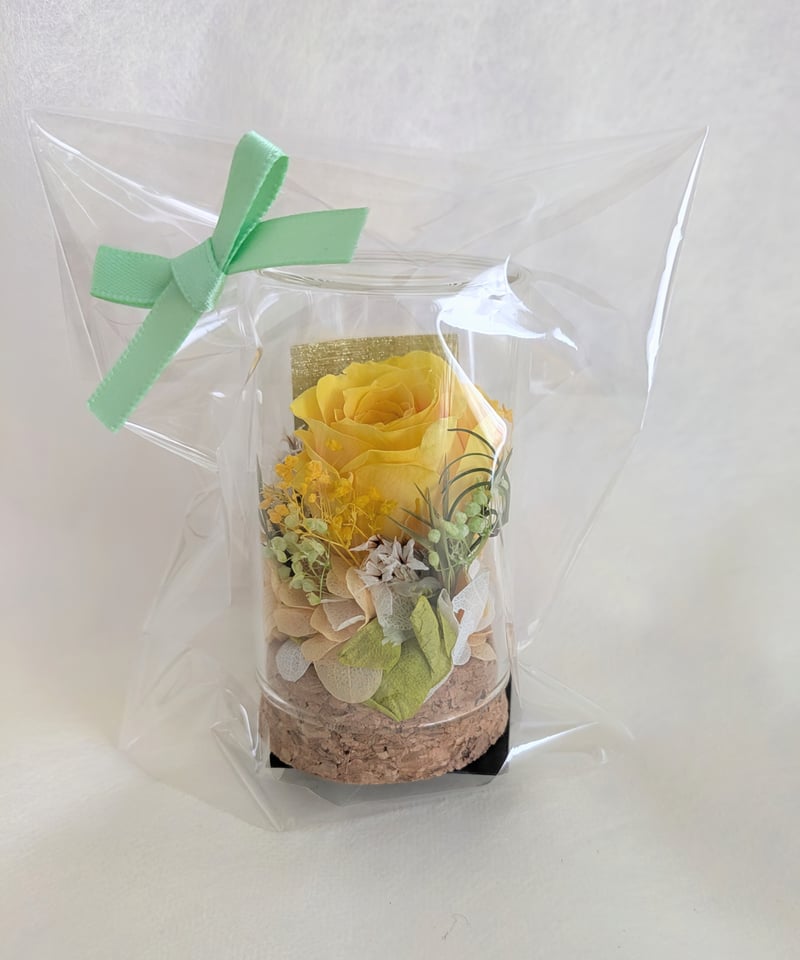 バラ装飾のガラスボトル Amazon.co.jp: 薔薇の花 クリスタル ガラス 置物 ヒーリング