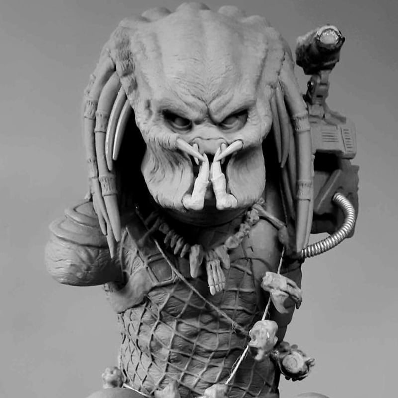 Predator Bust Kit【取り寄せ】 | Roswell Japan