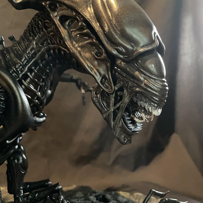 Queen Alien Bust kit【取り寄せ】 | Roswell Japan