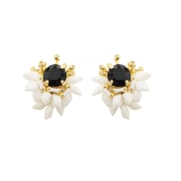 Tiara///off-white & black