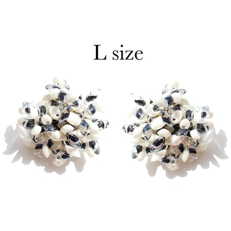 Myu (L) /// White & clear black