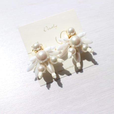 Pearl Bee