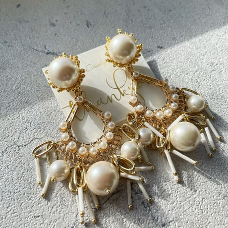 2WAY // Antique gold & big pearl