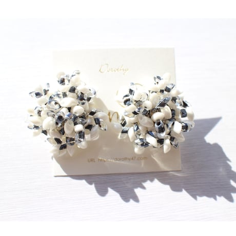 Myu /// White & clear black