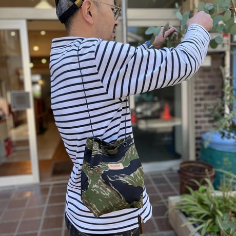 ROOTY TOKYO「タイガース」2WAY巾着