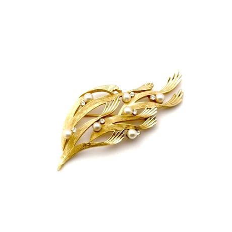 トリファリブローチ | STORES