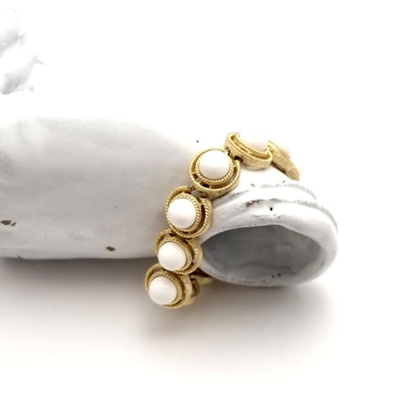 TRIFARI White Lucite Bracelet（BL1393）