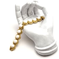 TRIFARI White Lucite Bracelet（BL1393）