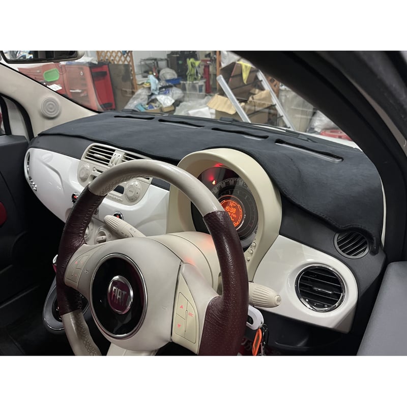 □送料無料□ フィアット FIAT ５００ 右ハンドル専用 ダッシュマット Amazon | フィアット500 ダッシュボードマット 【レッドステッチ