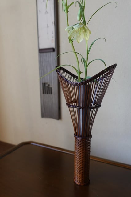 Yoshimichi Yoshida 吉田佳道 櫛目広口竹の花入 | g's gallery