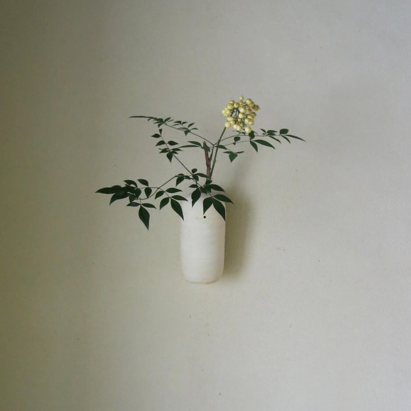 Q Tani 信楽旅枕 (掛花入) | g's gallery