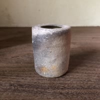 Q Tani 旅枕花入れ