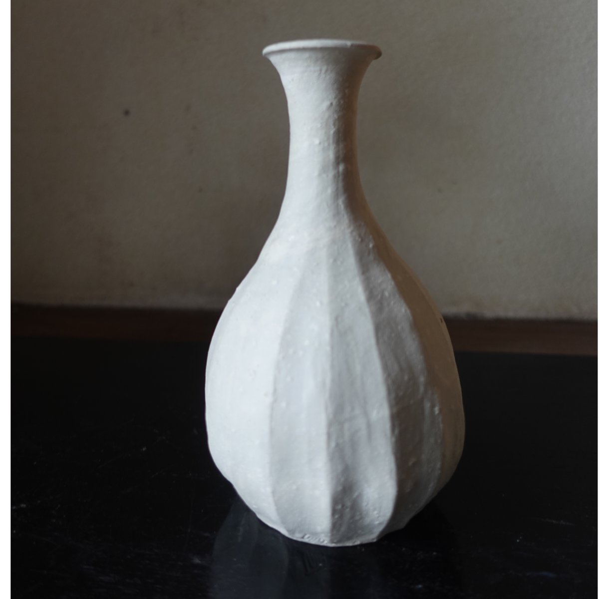 Q Tani 谷穹 白信楽 花入れ | g's gallery