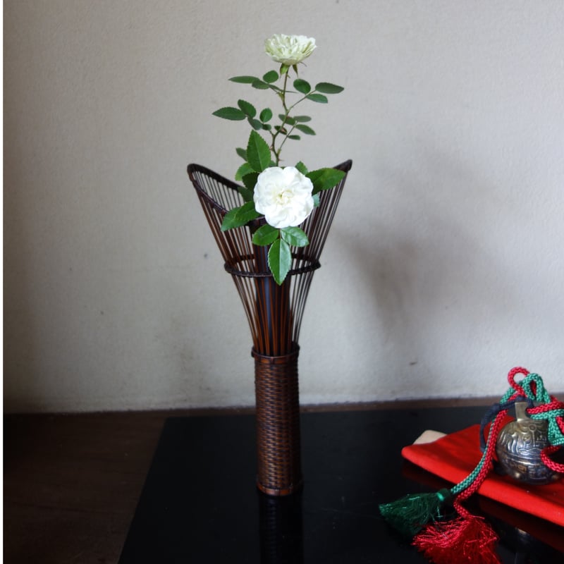 Yoshimichi Yoshida 吉田佳道 櫛目竹の花入 | g's gallery