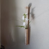 Yoshimichi Yoshida 吉田佳道　四角掛花　長窓