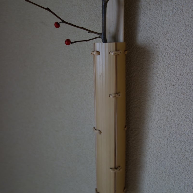 Yoshimichi Yoshida 吉田佳道 四角竹掛花入れ mado III | g's