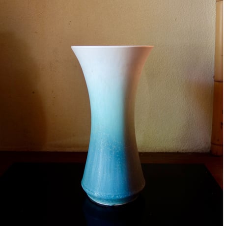 Ryuji Iwasaki 岩崎龍二　アイスグリーン花器