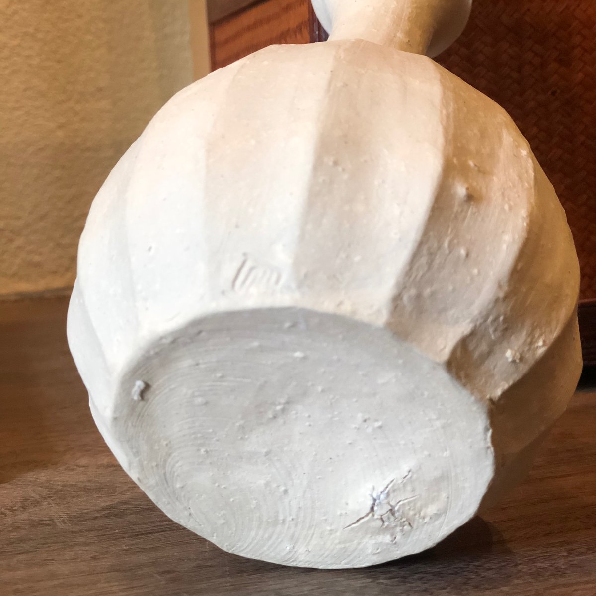 信楽焼　谷清右衛門　号一苔　透彫花入　25cm Yahoo!オークション -「谷清右衛門」の落札相場・落札価格