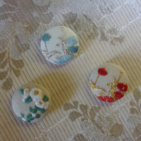mayumi tomita 富田真弓　芥子(ポピー)刺繍ブローチor帯留