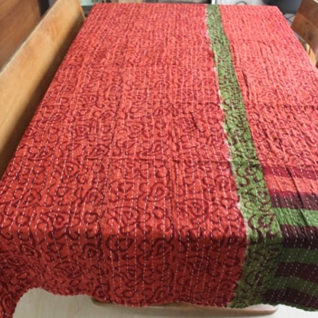 インド○カンタキルト○レッドフラワー○  約216×139cm