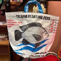 ベトナム🇻🇳魚トートバッグ　ホワイト×ブルー系