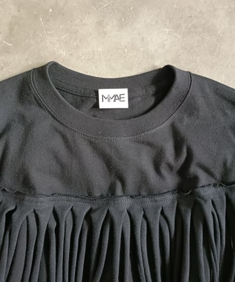 （再予約）フリンジたっぷりリメイクTシャツ