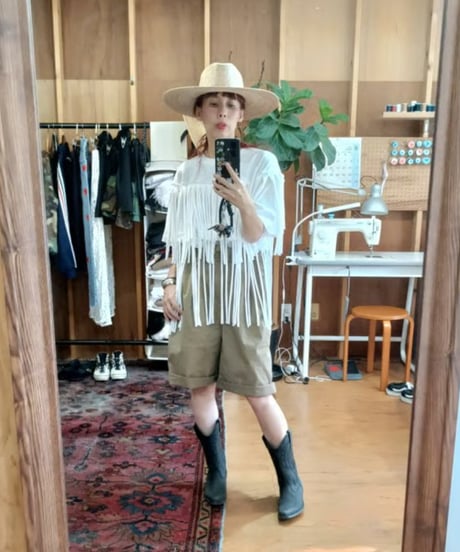 フリンジたっぷりリメイクTシャツ