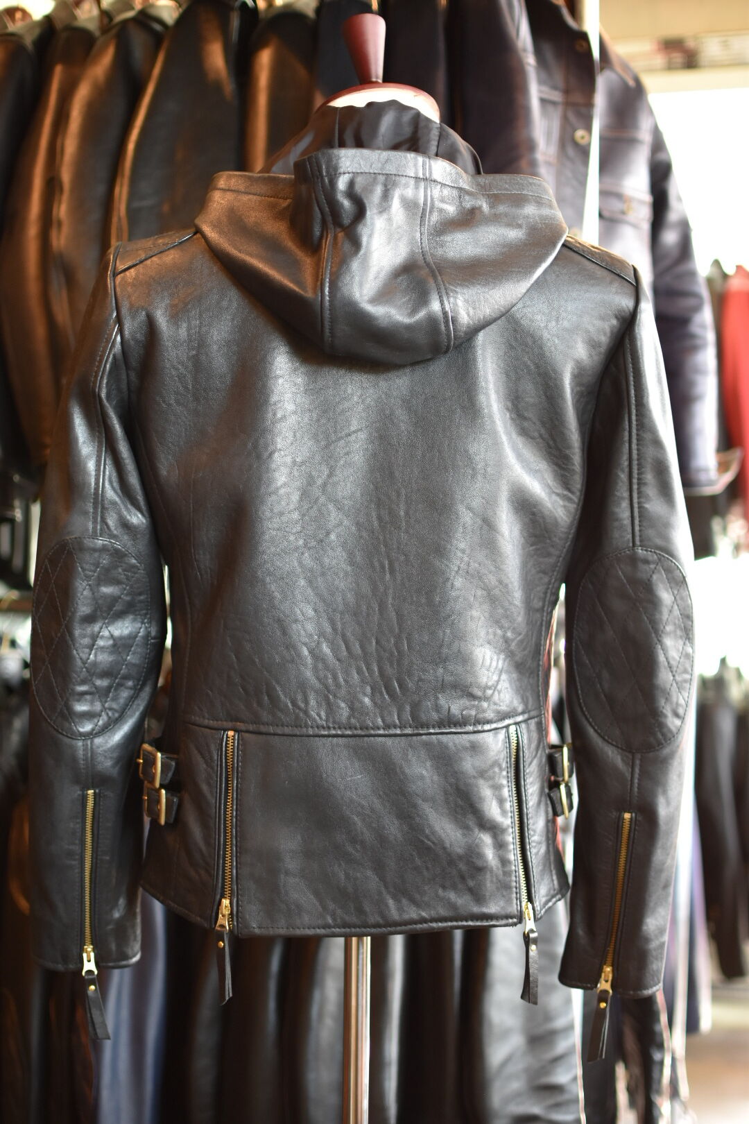 MONTANA】 LotNo.／UJ-1002N BLACK | BLACK PALMS 