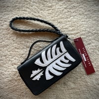 オーガナイザーウォレット BONE