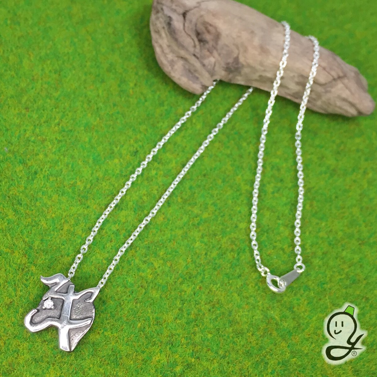 シルバー925 牛 ペンダント 約3.2cm 【公式通販】