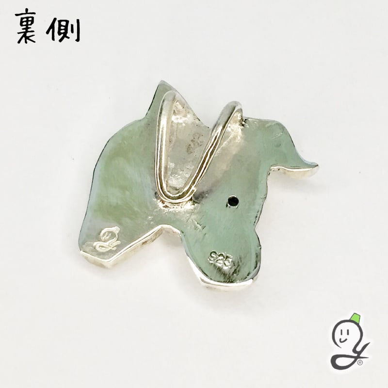 干支文字絵ペンダント_牛_鏡面仕上げ 空色目 | 幸達磨工房