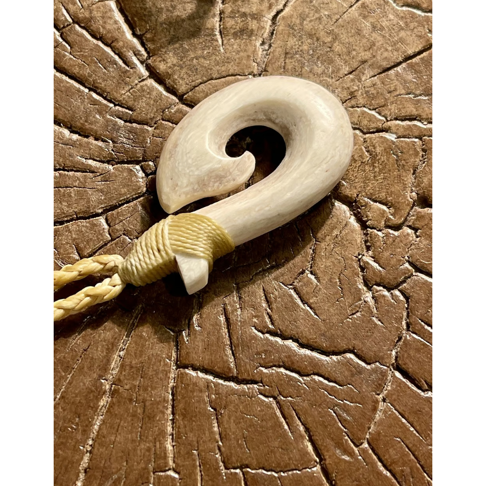 ボーンカービング ボーンカービング鯨骨HOOKネックレスWB-312 | Ocean's Bone Carvings