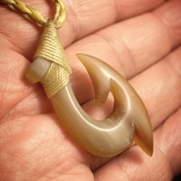 ボーンカービング水牛角HOOK BH-105