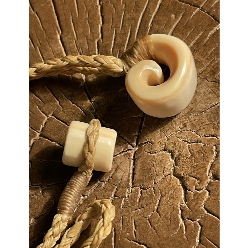 ボーンカービング鯨歯KORUネックレス WL-294 | Ocean's Bone Carvings