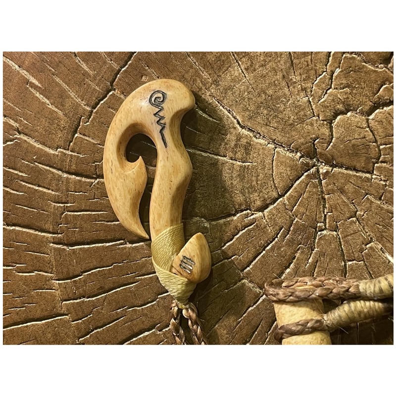 ボーンカービング鯨骨HOOKネックレスWB-301 | Ocean's Bone Carvings